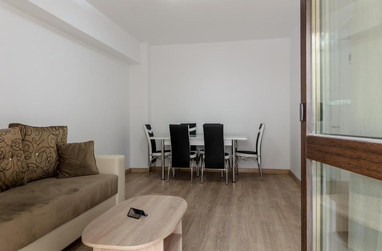 Luxury Apartments Newton By Glam Iasi Exterior photo